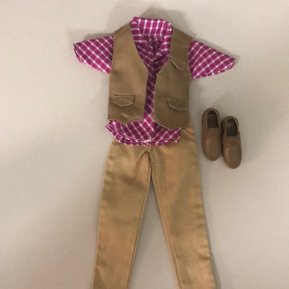 BARBIE BUNDLE: Ken complete outfit